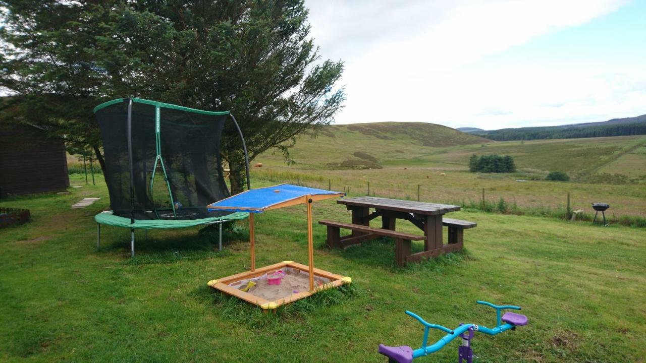 Scotland Paradise Relax Accommodation By Shooting Club Kirriemuir Balintore  Exterior photo