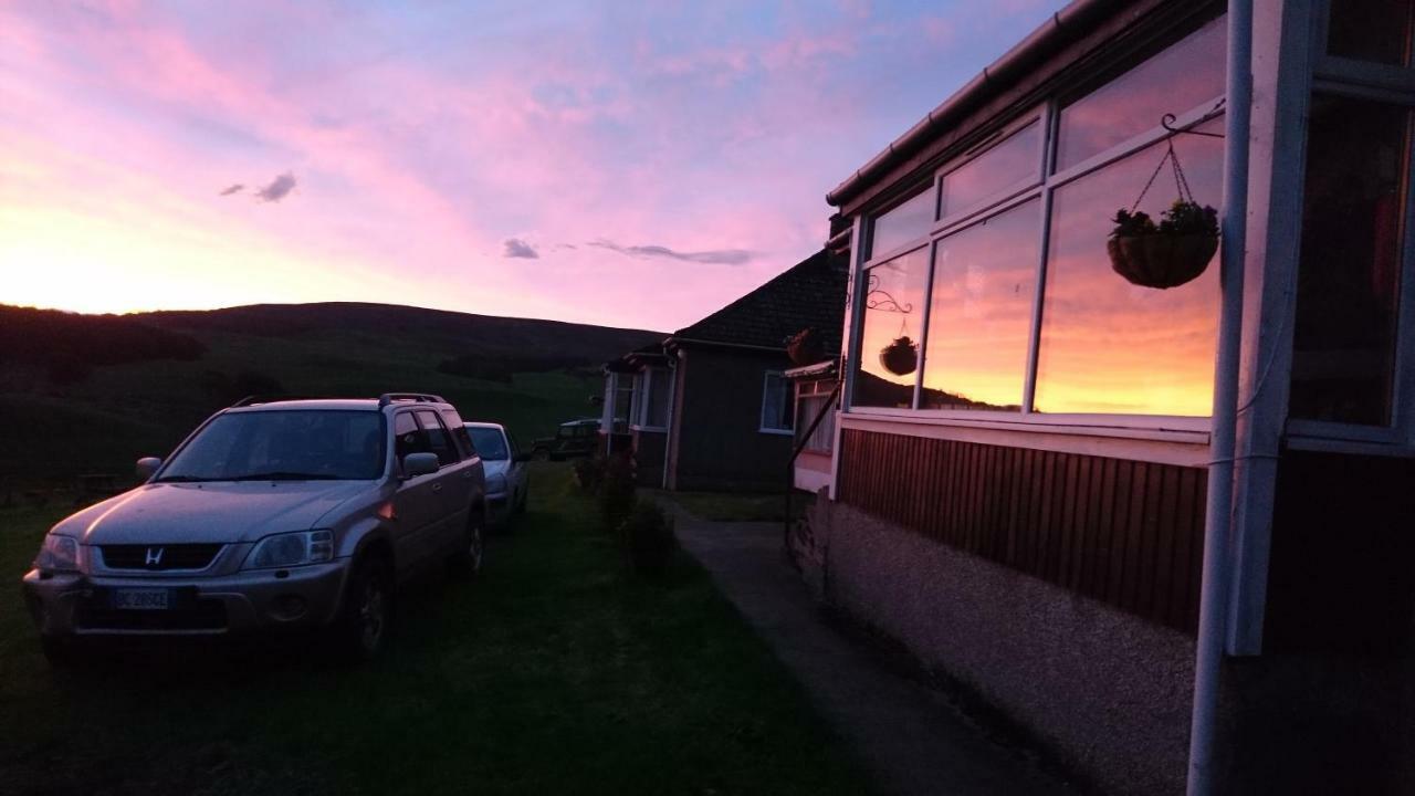 Scotland Paradise Relax Accommodation By Shooting Club Kirriemuir Balintore  Exterior photo